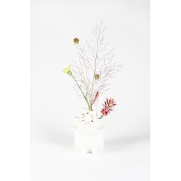 Váza keramická BASSIN M ZUIVER 28 cm, bílá