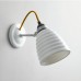 Nástěnná lampa HECTOR BIBENDUM BTC, kostní porcelán a mosaz, kabel žlutý
